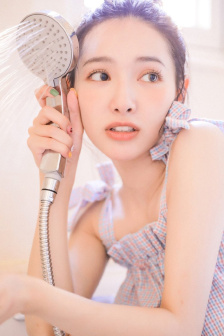 机器人女警叶子楣